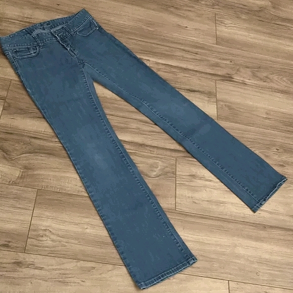 Guess Riveted Pocket Jeans - Picture 4 of 5